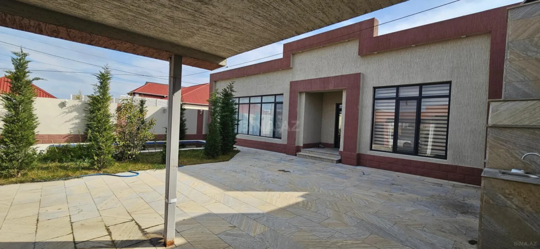 Satılır 4 otaqlı həyət evi 160 m²