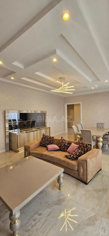 Satılır 4 otaqlı həyət evi 160 m²
