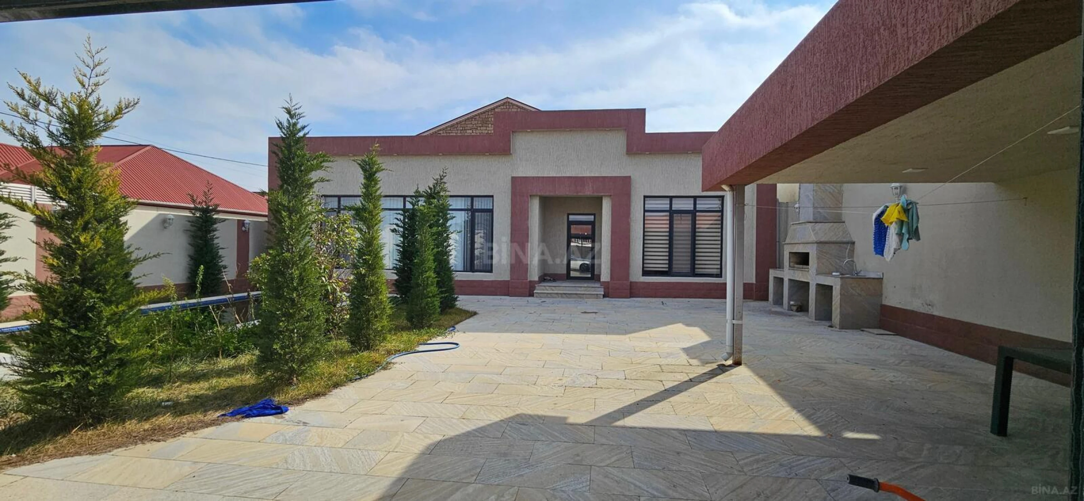 Satılır 4 otaqlı həyət evi 160 m²