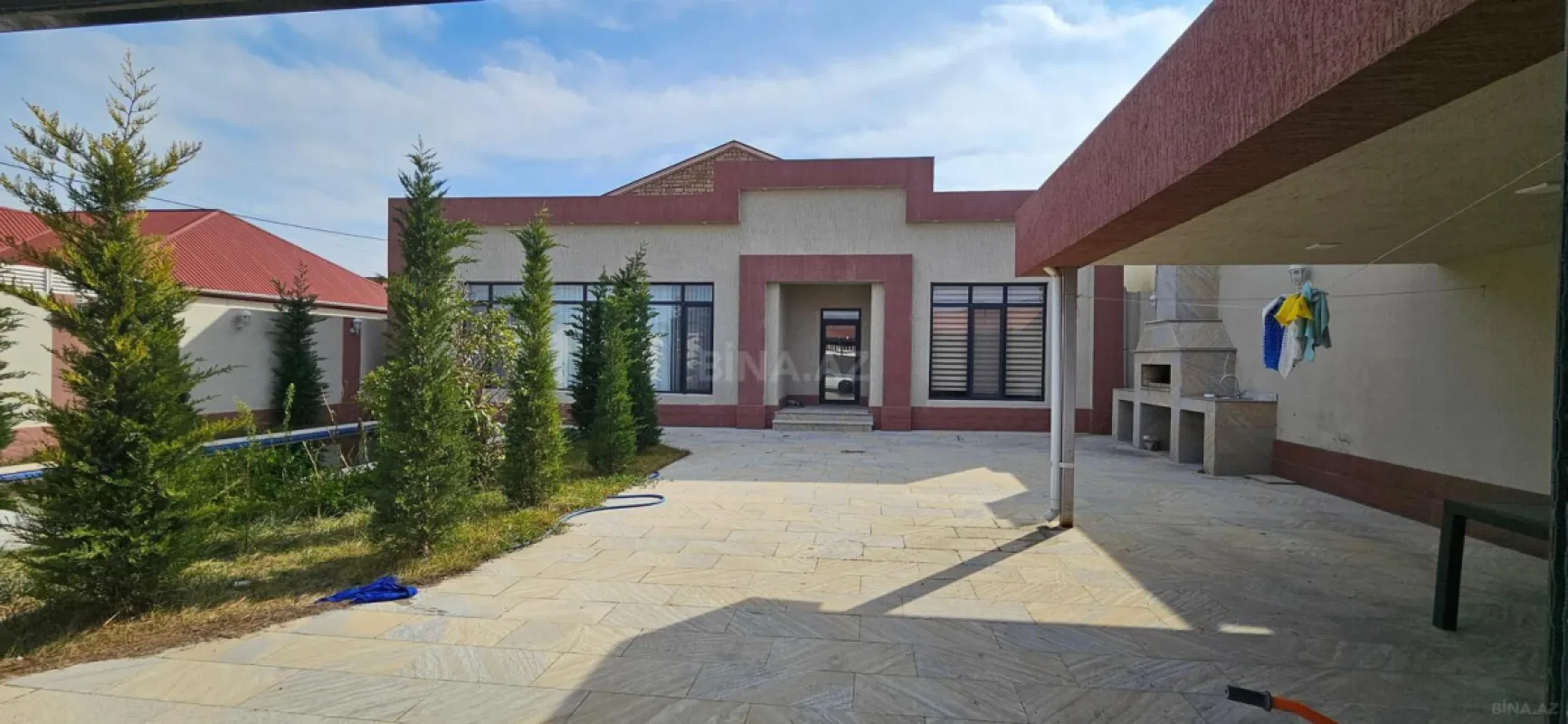 Satılır 4 otaqlı həyət evi 160 m²
