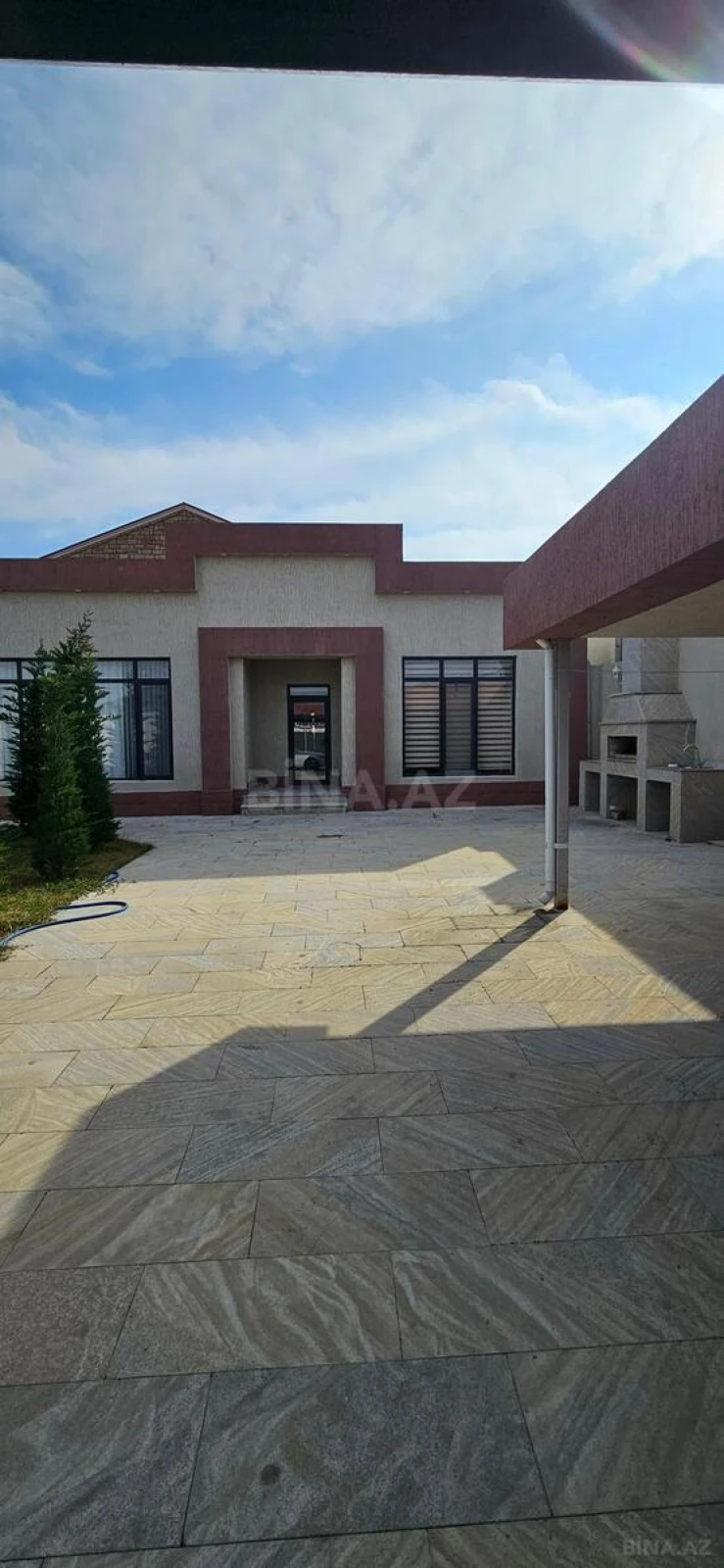 Satılır 4 otaqlı həyət evi 160 m²