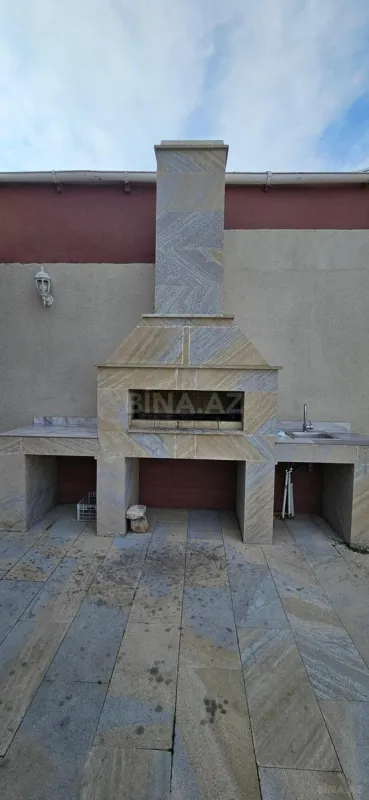 Satılır 4 otaqlı həyət evi 160 m²