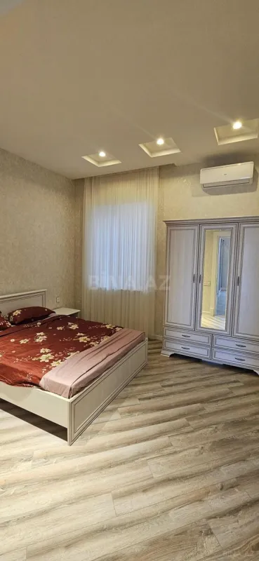 Satılır 4 otaqlı həyət evi 160 m²