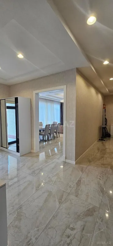 Satılır 4 otaqlı həyət evi 160 m²