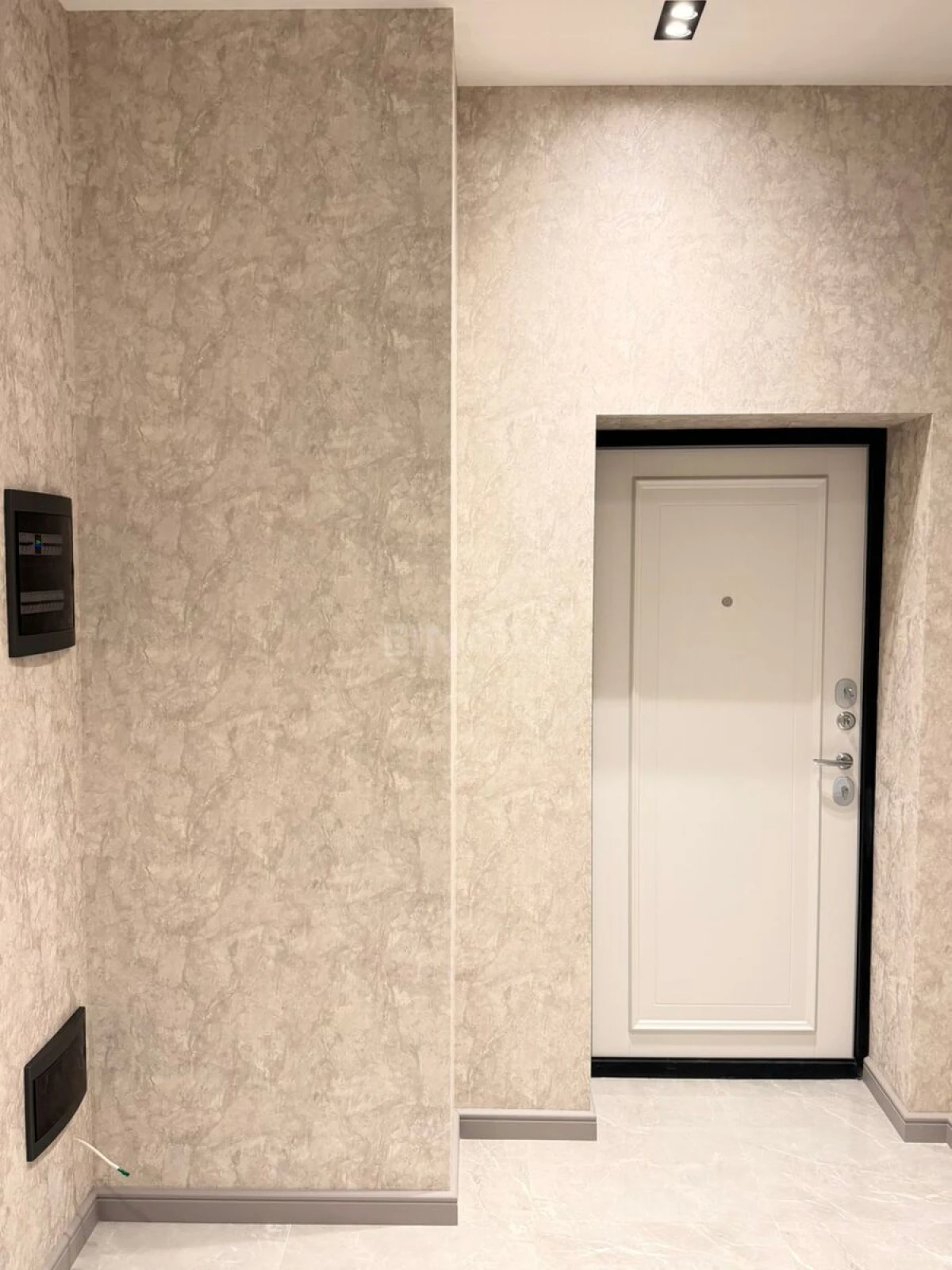 Satılır 2 otaqlı mənzil 76 m²