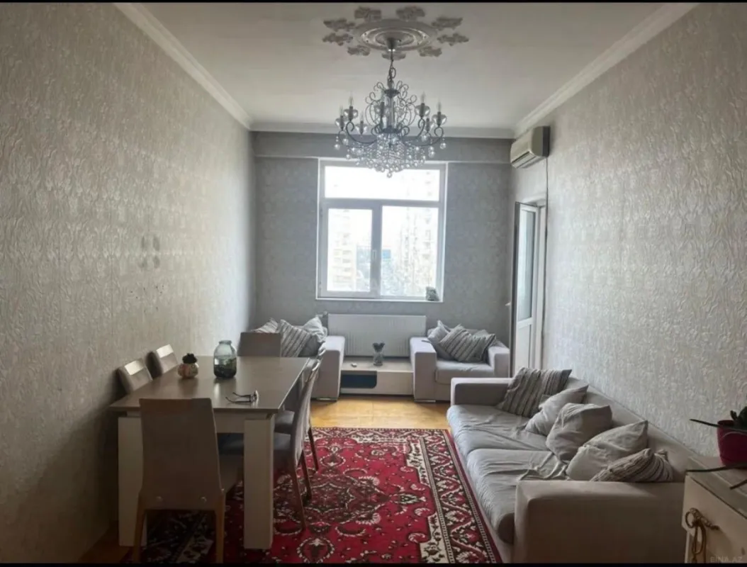 Satılır 2 otaqlı mənzil 75 m²