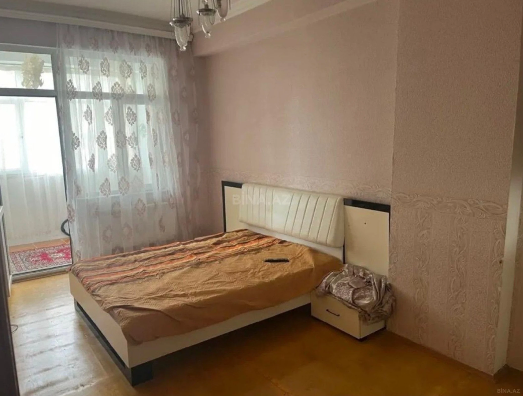 Satılır 2 otaqlı mənzil 75 m²
