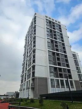 Satılır 4 otaqlı mənzil 172.8 m²