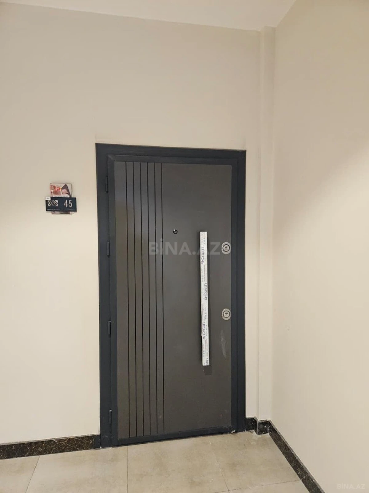 Satılır 4 otaqlı mənzil 172.8 m²