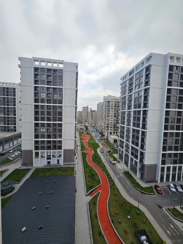 Satılır 4 otaqlı mənzil 172.8 m²