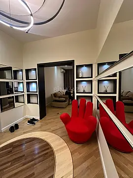 Kirayə verilir 2 otaqlı mənzil 80 m²