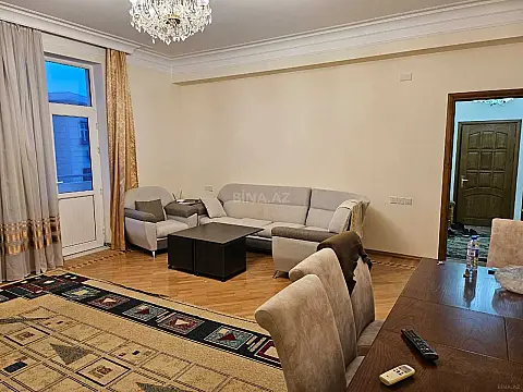 Kirayə verilir 3 otaqlı mənzil 160 m²