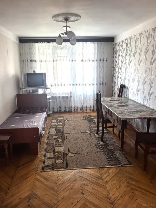 Kirayə verilir 2 otaqlı mənzil 62 m²