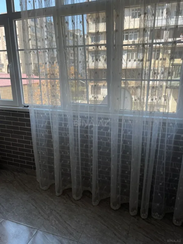 Satılır 2 otaqlı mənzil 65 m²