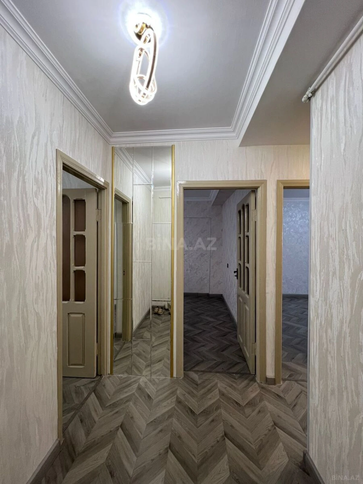 Satılır 3 otaqlı mənzil 65 m²
