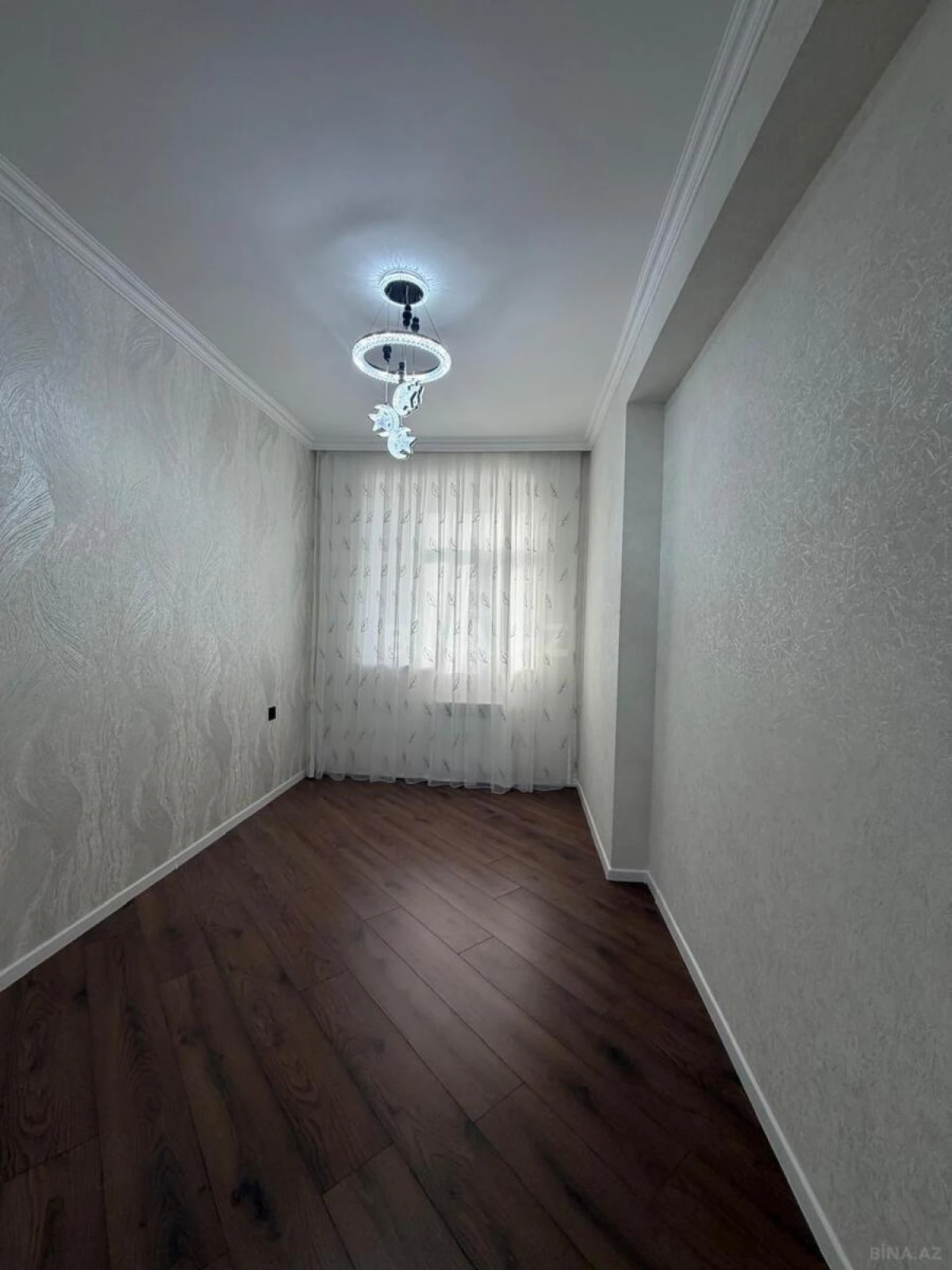 Satılır 2 otaqlı mənzil 56 m²