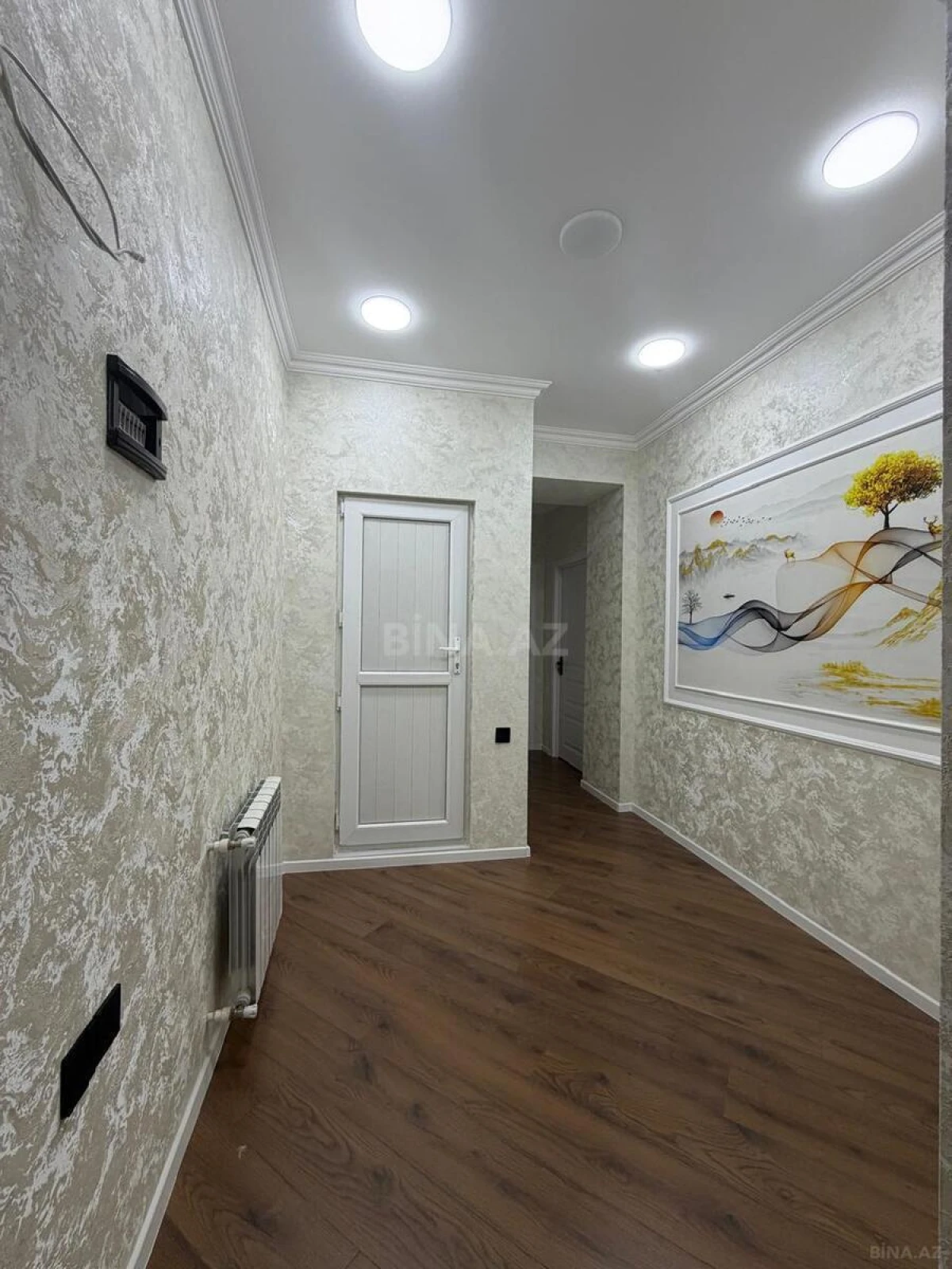 Satılır 2 otaqlı mənzil 56 m²