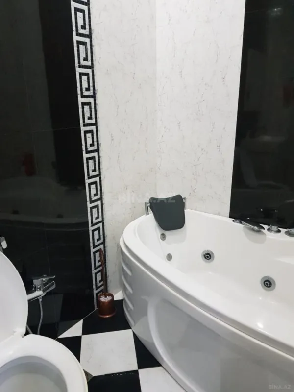 Kirayə verilir 2 otaqlı mənzil 100 m²