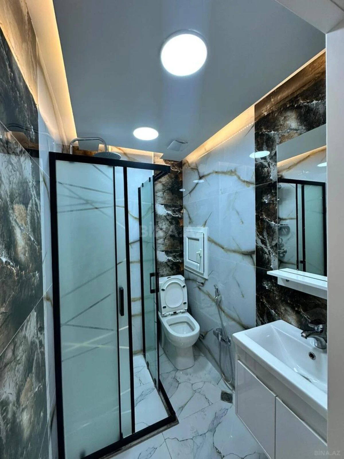 Satılır 2 otaqlı mənzil 56 m²