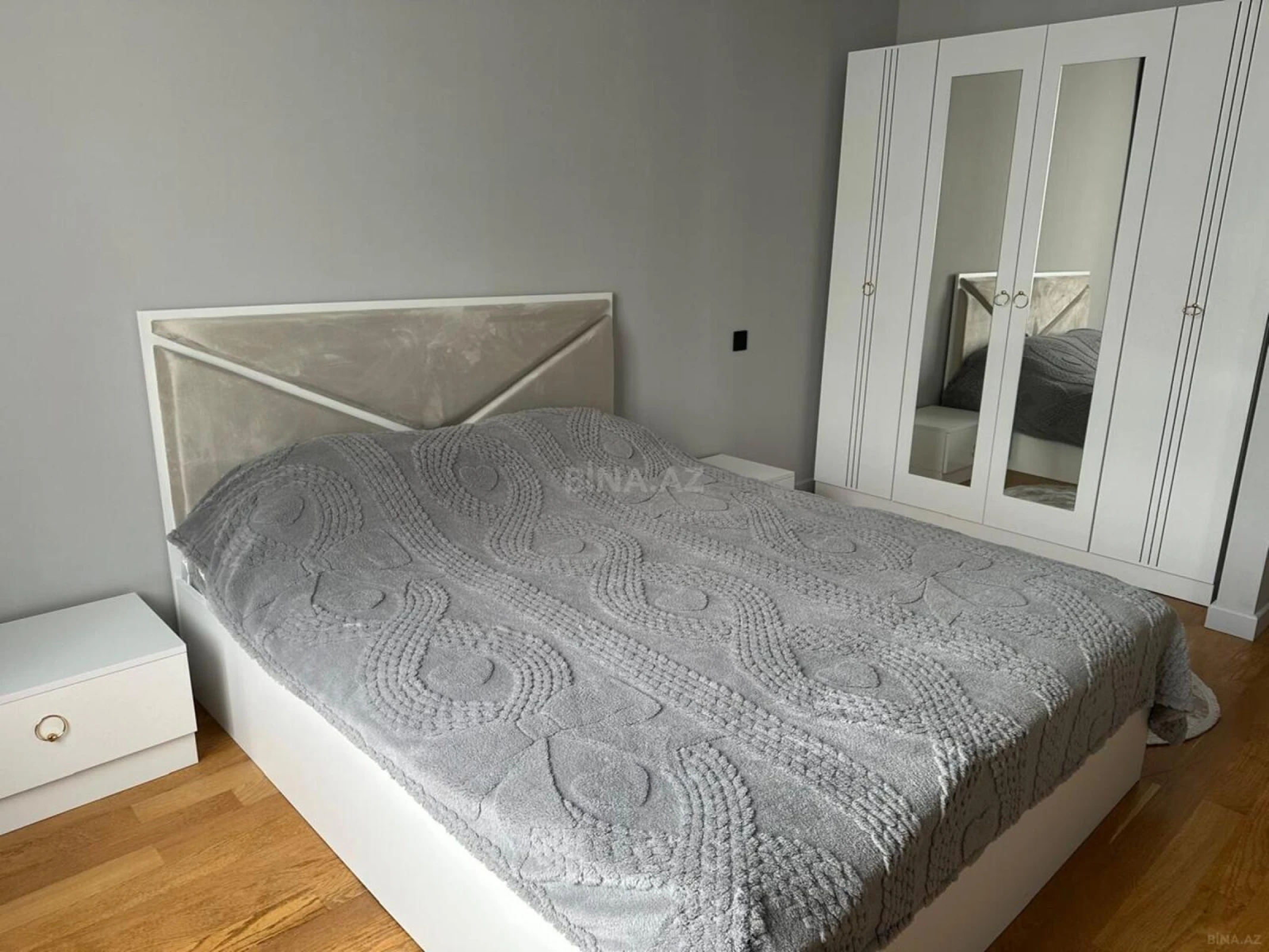 Kirayə verilir 3 otaqlı mənzil 100 m²