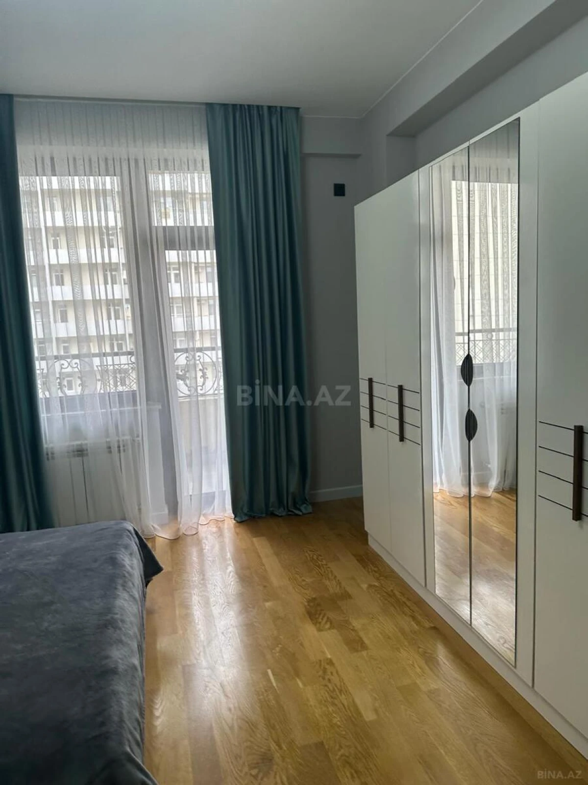 Kirayə verilir 3 otaqlı mənzil 100 m²