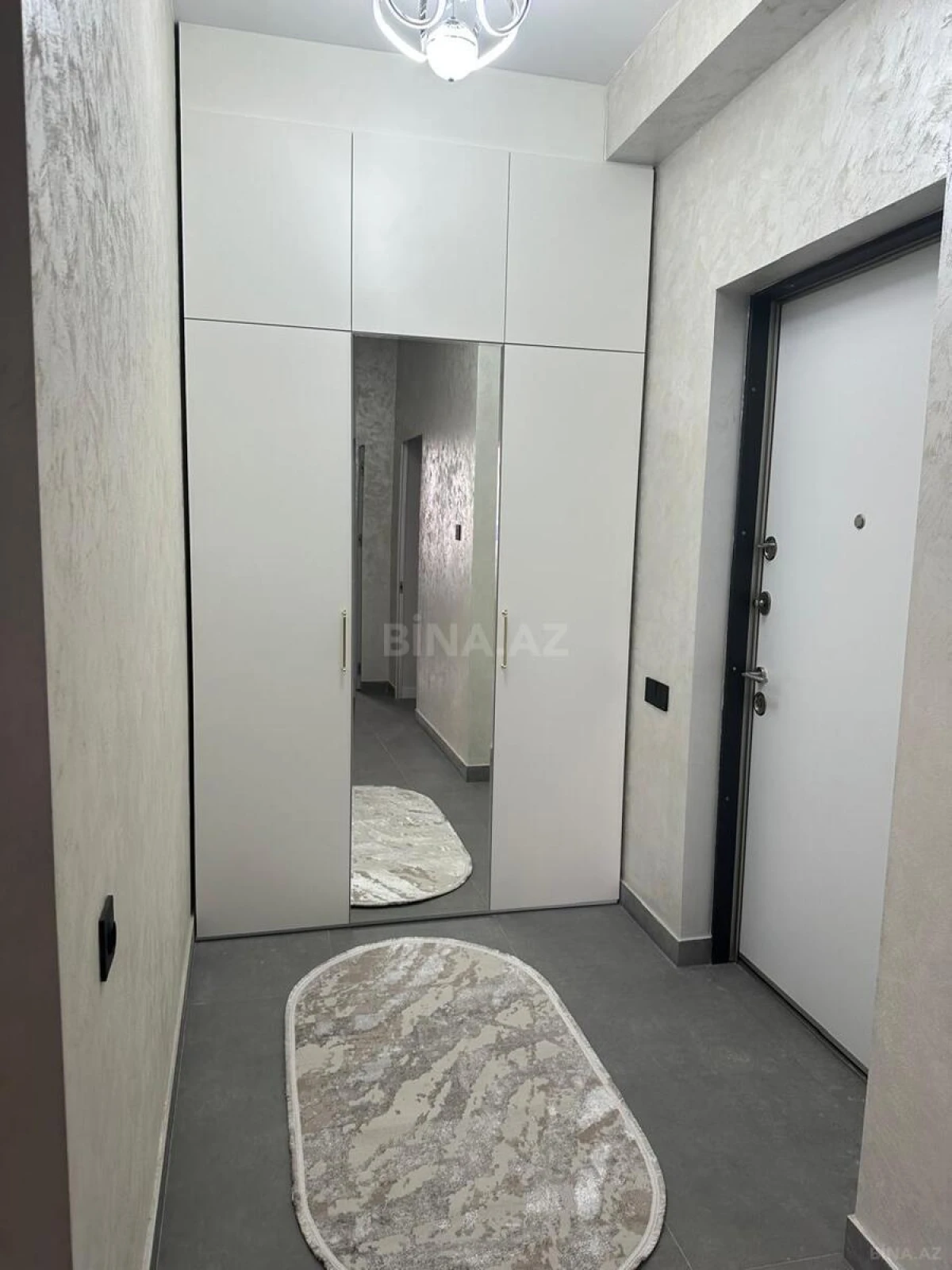 Kirayə verilir 3 otaqlı mənzil 100 m²