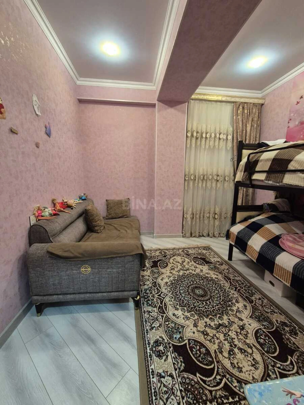Satılır 3 otaqlı mənzil 83 m²