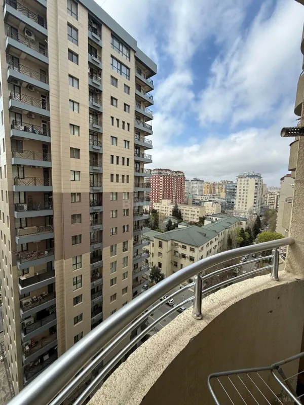 Kirayə verilir 2 otaqlı mənzil 100 m²