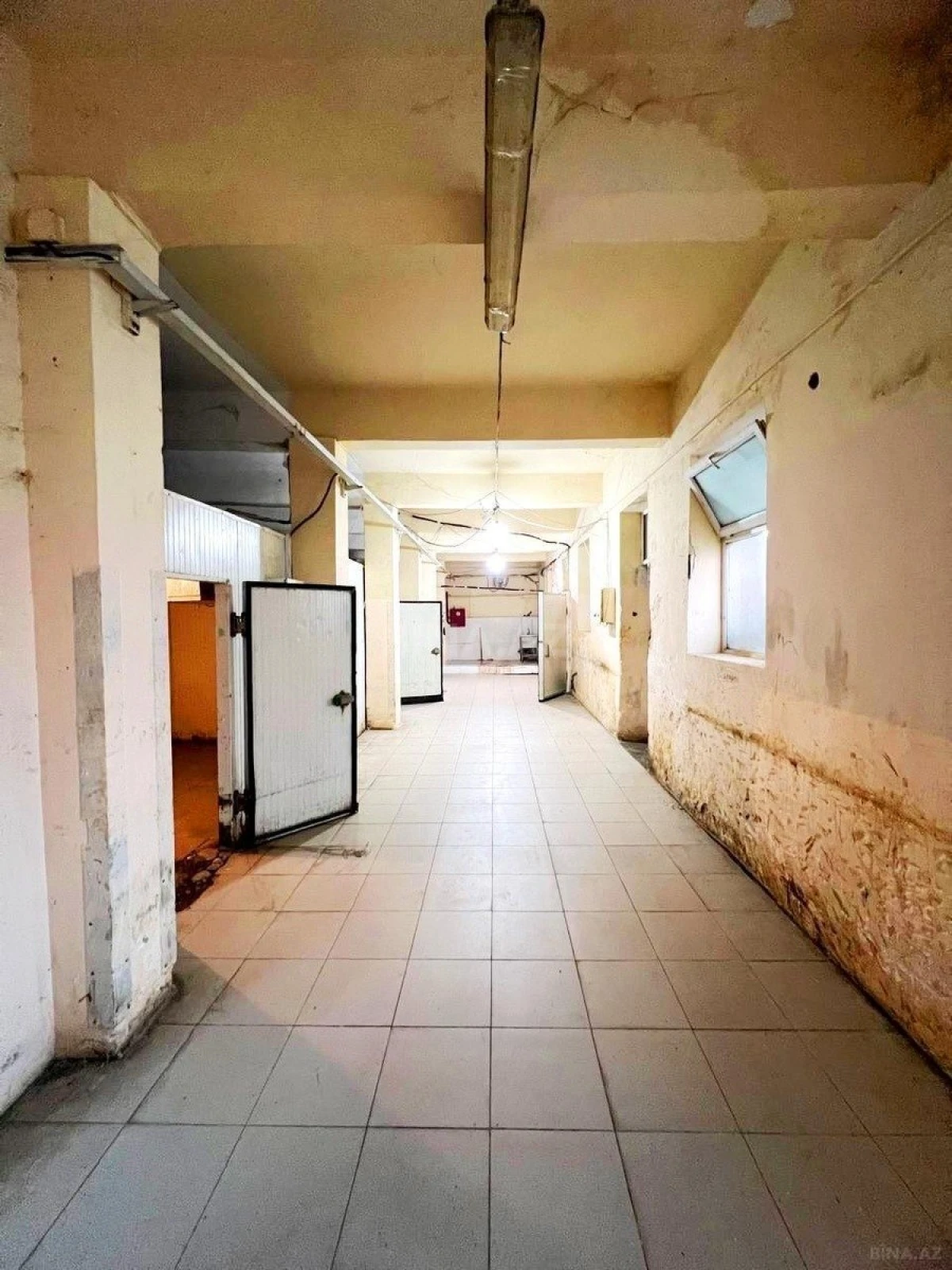 Kirayə verilir obyekt 215 m²