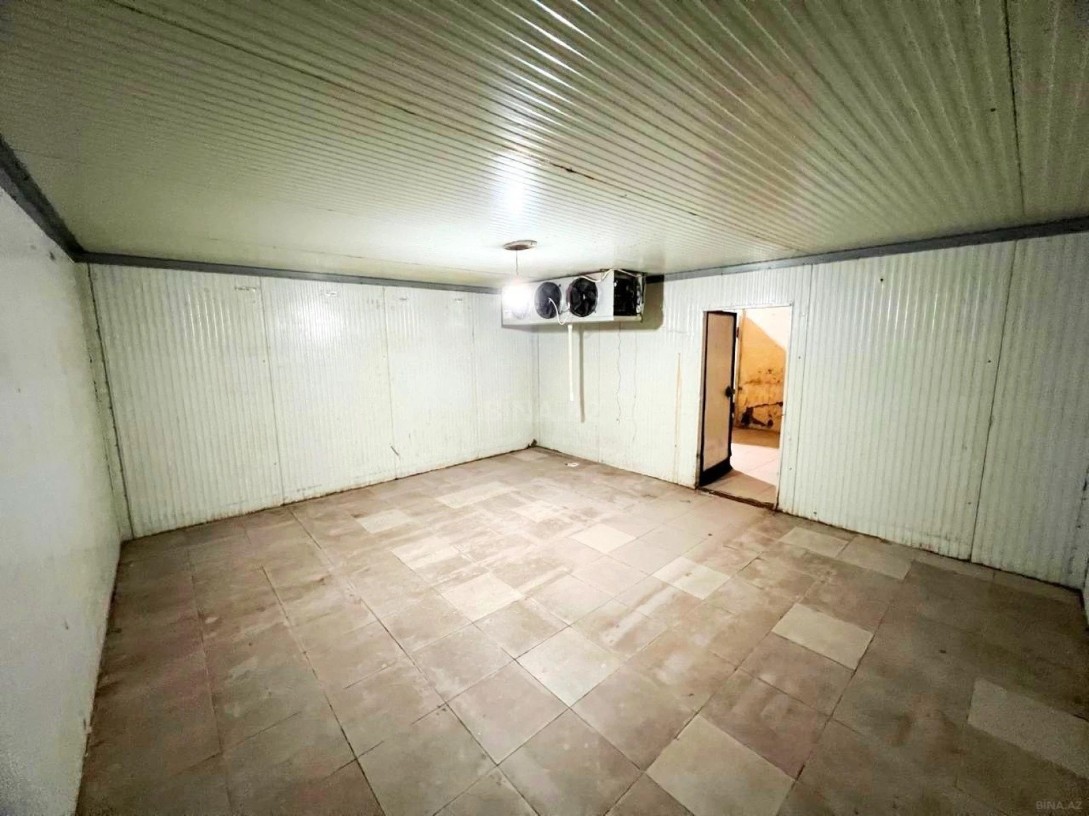 Kirayə verilir obyekt 215 m²