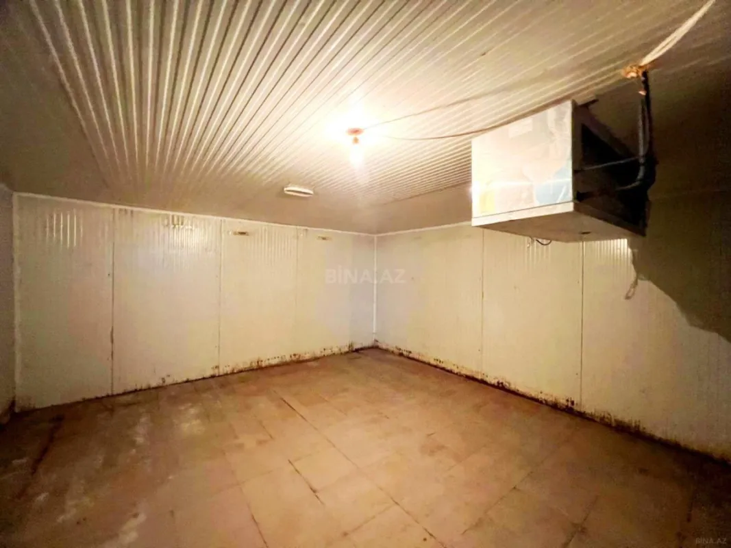 Kirayə verilir obyekt 215 m²