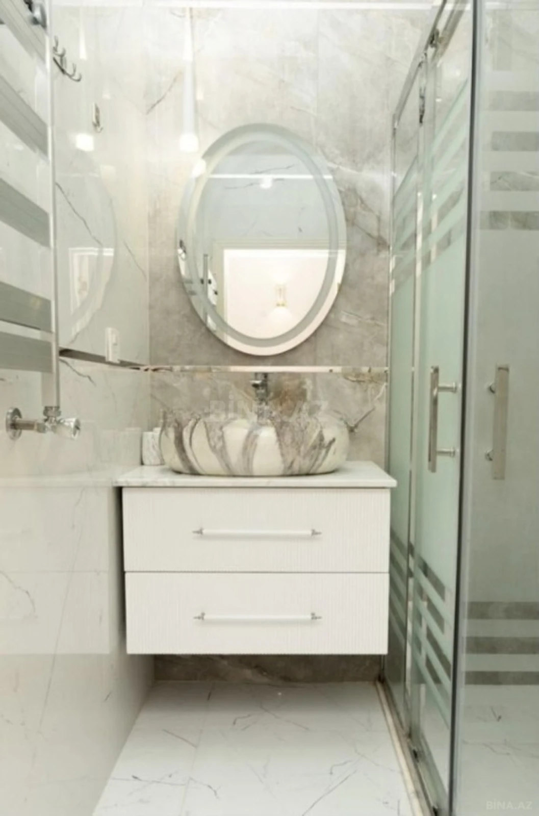 Kirayə verilir 2 otaqlı mənzil 68 m²