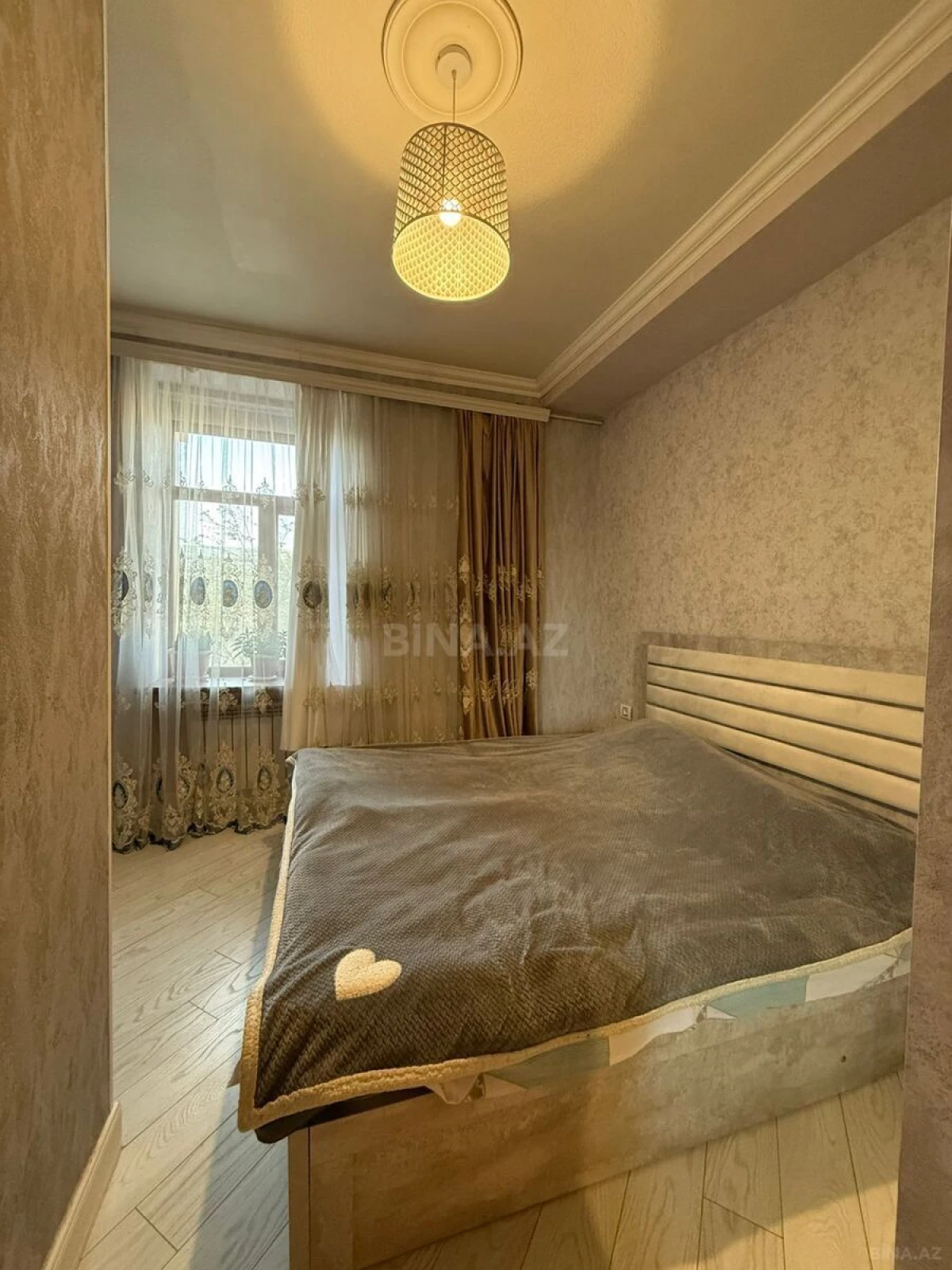 Kirayə verilir 2 otaqlı mənzil 60 m²