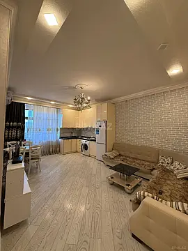Kirayə verilir 2 otaqlı mənzil 60 m²