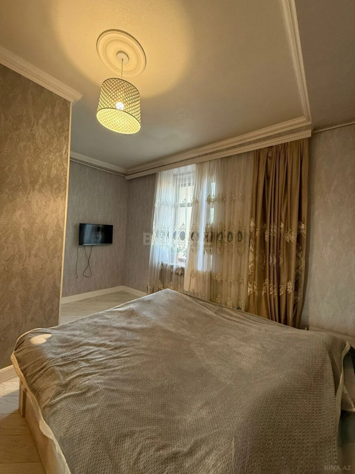 Kirayə verilir 2 otaqlı mənzil 60 m²