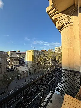 Kirayə verilir 2 otaqlı mənzil 60 m² — Bakı, Sahil qəs. 2 otaq 60.00 m²