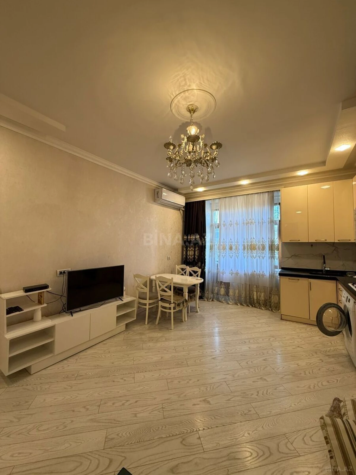 Kirayə verilir 2 otaqlı mənzil 60 m²
