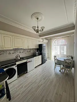 Satılır 3 otaqlı mənzil 126 m²