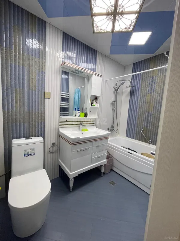 Satılır 3 otaqlı mənzil 126 m²