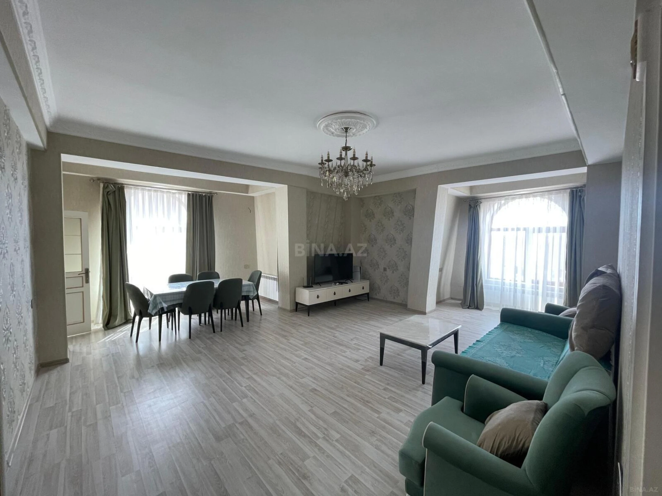 Satılır 3 otaqlı mənzil 126 m²