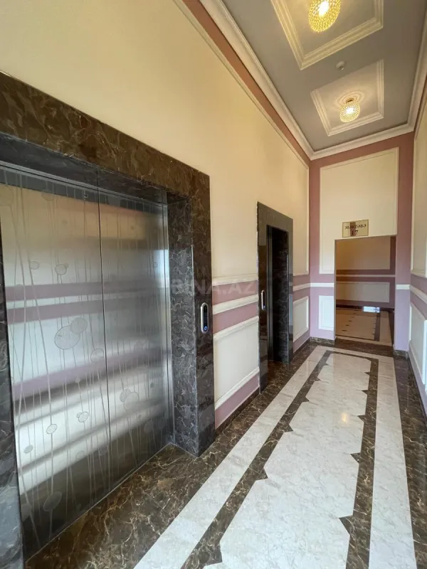 Satılır 3 otaqlı mənzil 126 m²