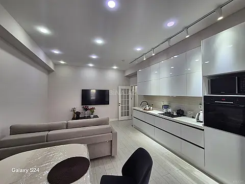 Satılır 3 otaqlı mənzil 102 m² — Bakı, Badamdar 3 otaq 102.00 m²