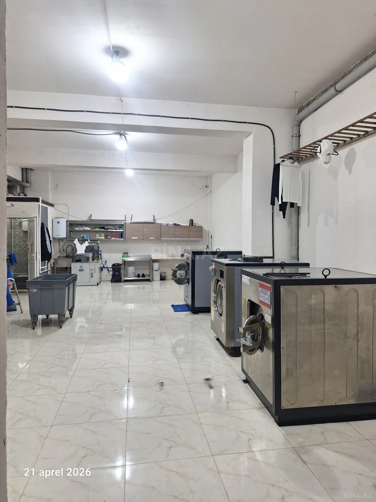 Satılır 4 otaqlı mənzil 175 m²