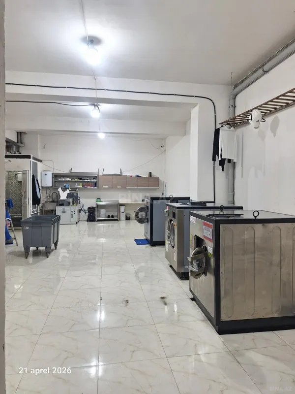 Satılır 4 otaqlı mənzil 175 m²