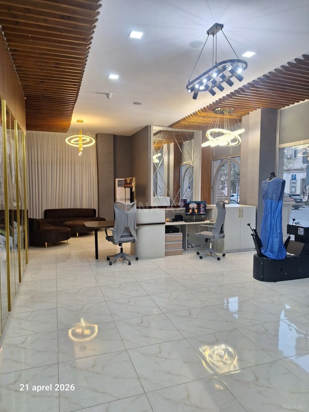 Satılır 4 otaqlı mənzil 175 m²