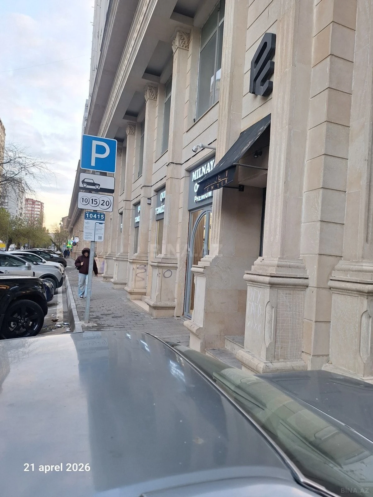 Satılır 4 otaqlı mənzil 175 m²