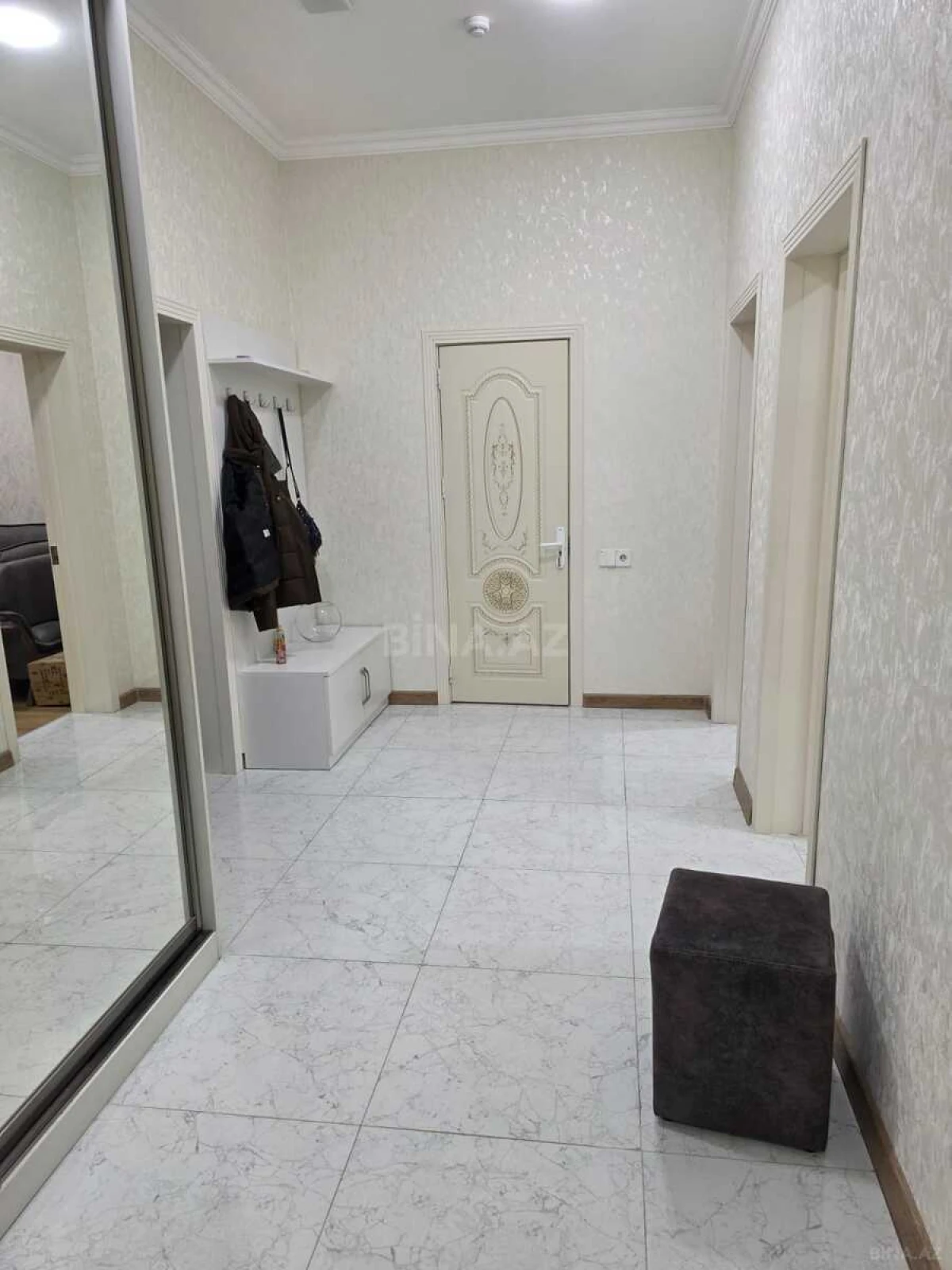 Kirayə verilir 3 otaqlı mənzil 103 m²