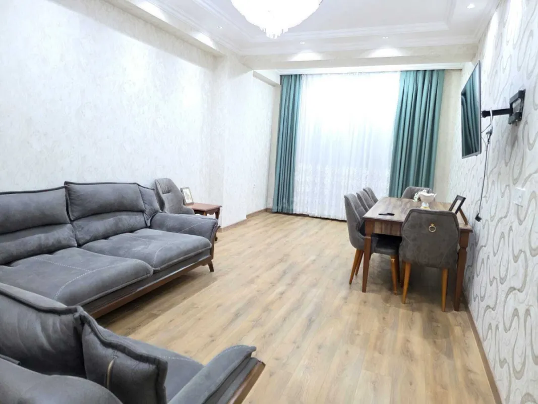Kirayə verilir 3 otaqlı mənzil 103 m²