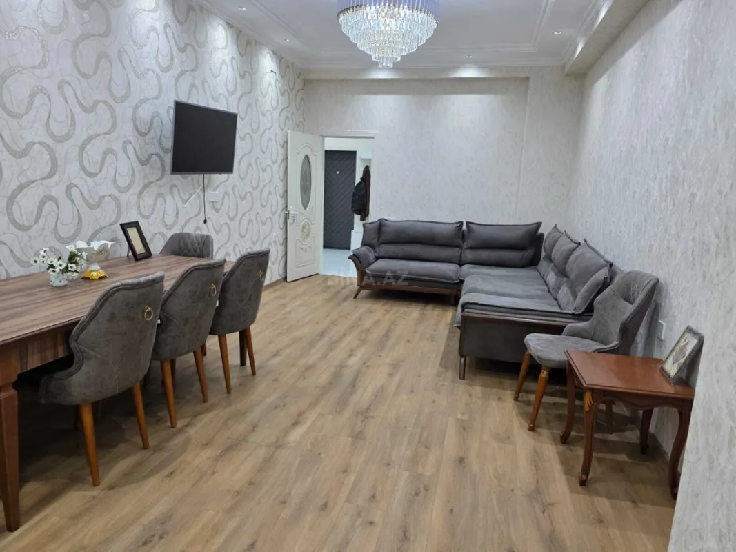 Kirayə verilir 3 otaqlı mənzil 103 m²