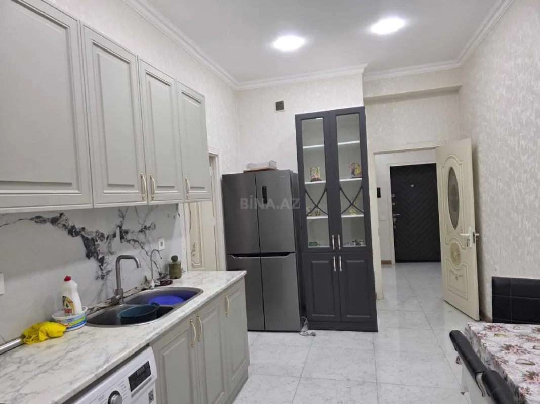 Kirayə verilir 3 otaqlı mənzil 103 m²